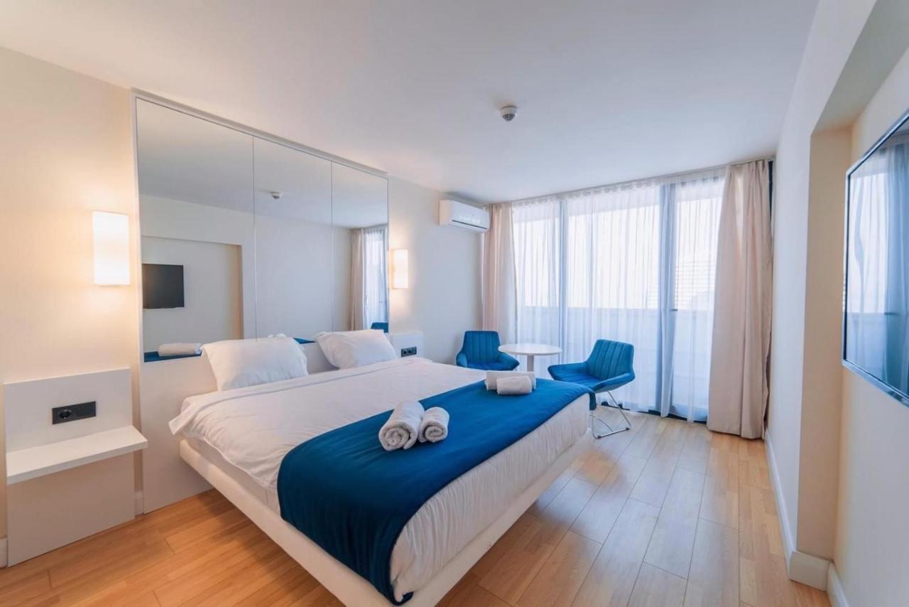 Orbi City Suite Batoumi Extérieur photo