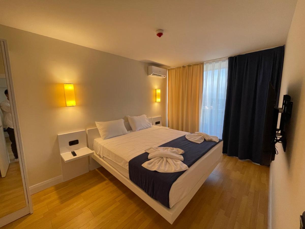 Orbi City Suite Batoumi Extérieur photo