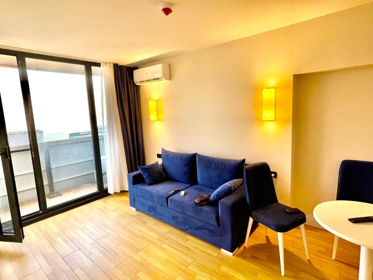 Orbi City Suite Batoumi Extérieur photo